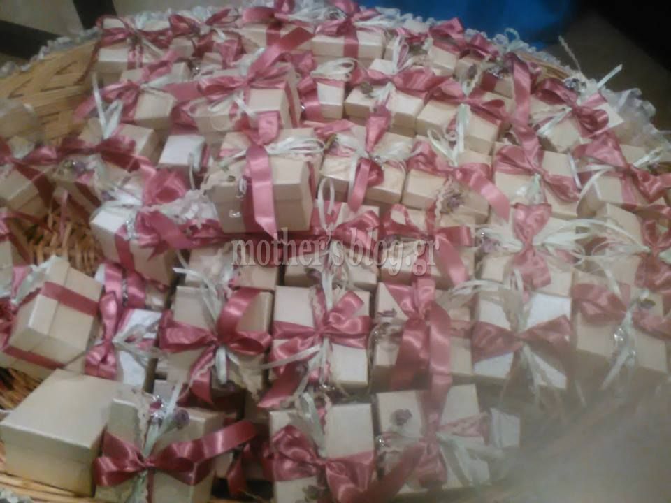 Φτιάξτο μόνη σου: Είσαι νονά; Διάλεξε τα πάντα με το όνομα της μικρής που θα βαφτίσεις!