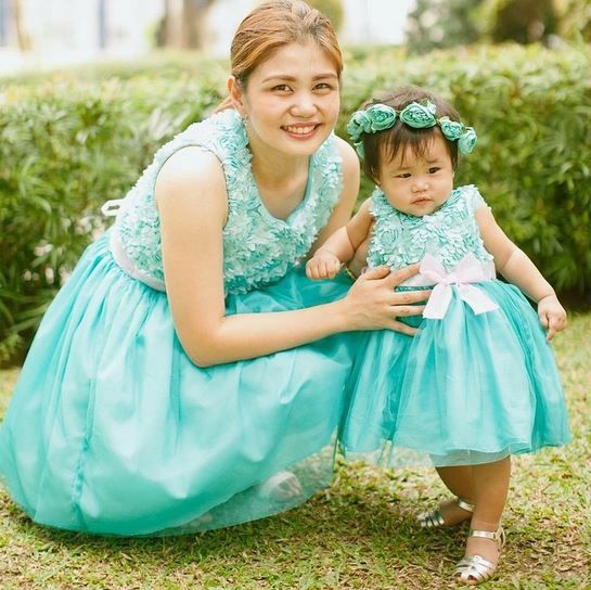 16 όμοια ντυσίματα μαμάς και κόρης που ζηλέψαμε! (εικόνες)