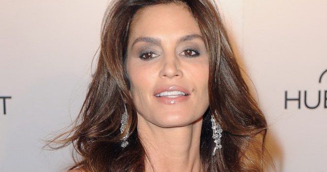 Πασίγνωστη μαμά μας δείχνει τι τρώει κι έχει από τα ωραιότερα κορμιά της σόου μπιζ! (εικόνα)