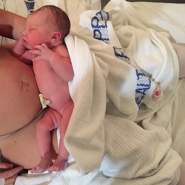 Αυτές είναι οι φωτογραφίες μητρότητας και γέννας, που το Instagram διέγραψε και απαγόρευσε!