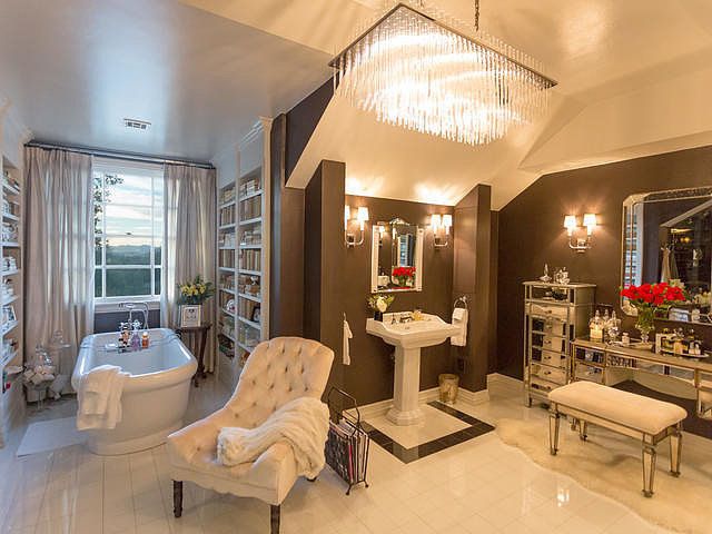 Τζένιφερ Λόπεζ: Πουλάει το υπερπολυτελές σπίτι της 17 εκατομμύρια δολάρια! (εικόνες)