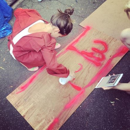 Κέιτι Χολμς: Δείτε τι κάνει με την κόρη της! (εικόνα)