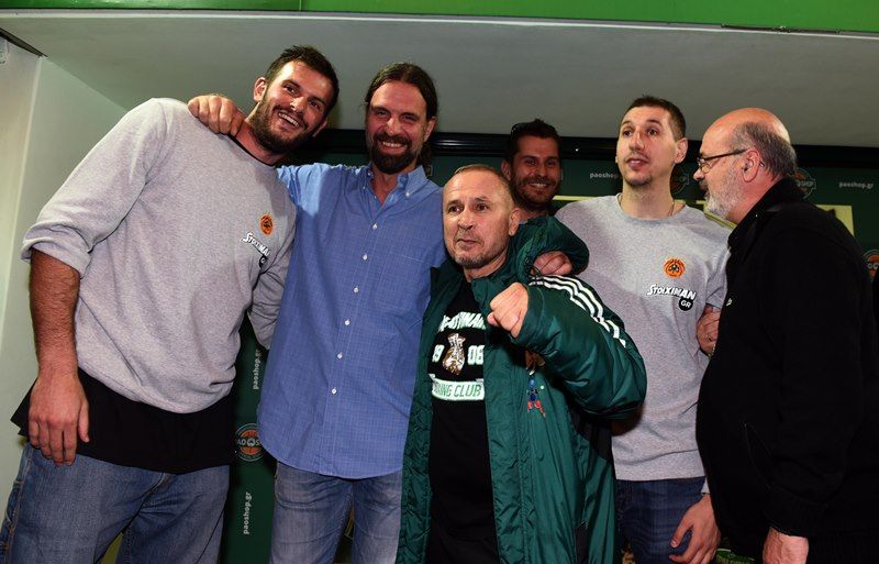 Λαμπερά ήταν τα εγκαίνια του PAO Shop στη Λεωφόρο Αλεξάνδρας