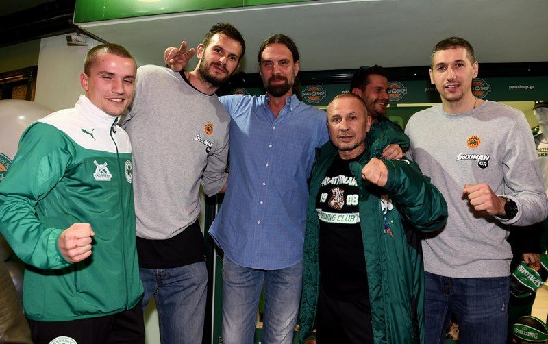 Λαμπερά ήταν τα εγκαίνια του PAO Shop στη Λεωφόρο Αλεξάνδρας