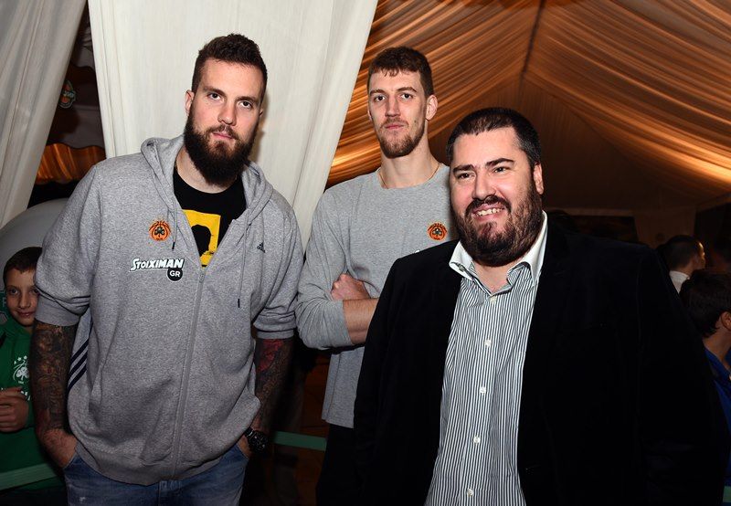 Λαμπερά ήταν τα εγκαίνια του PAO Shop στη Λεωφόρο Αλεξάνδρας