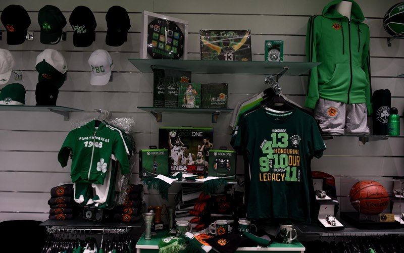 Λαμπερά ήταν τα εγκαίνια του PAO Shop στη Λεωφόρο Αλεξάνδρας