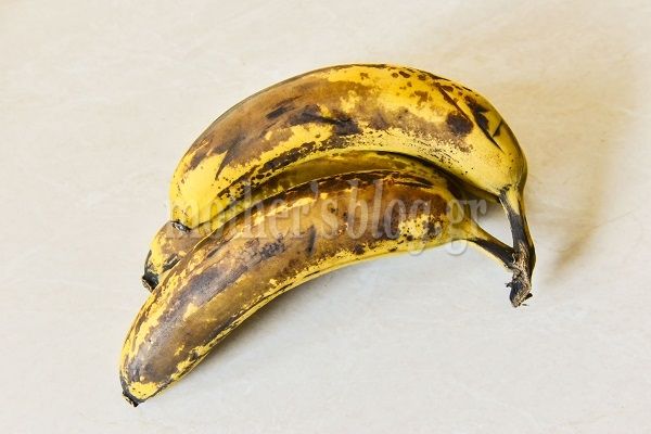 Νηστίσιμο κέικ μπανάνας με 5 μόνο υλικά από τον Γιώργο Γεράρδο!