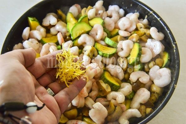 Νηστίσιμη τάρτα με γαρίδες και μανιτάρια, από τον Γιώργο Γεράρδο