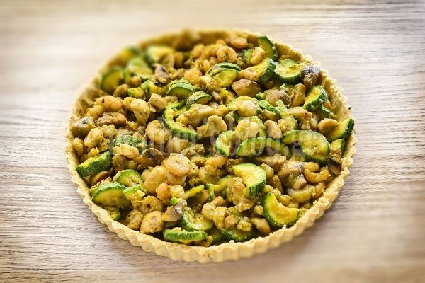 Νηστίσιμη τάρτα με γαρίδες και μανιτάρια, από τον Γιώργο Γεράρδο