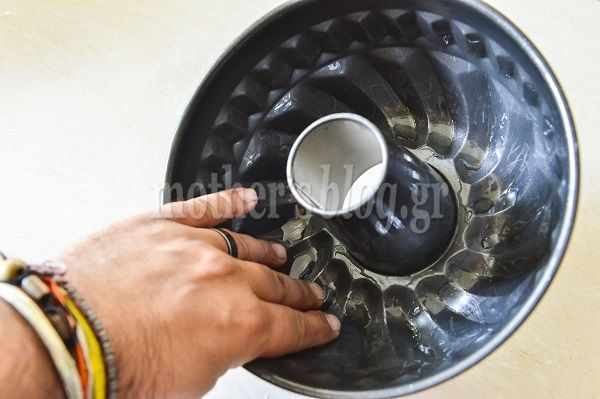 Κέικ λεμόνι χωρίς αβγά και βούτυρο από τον Γιώργο Γεράρδο!