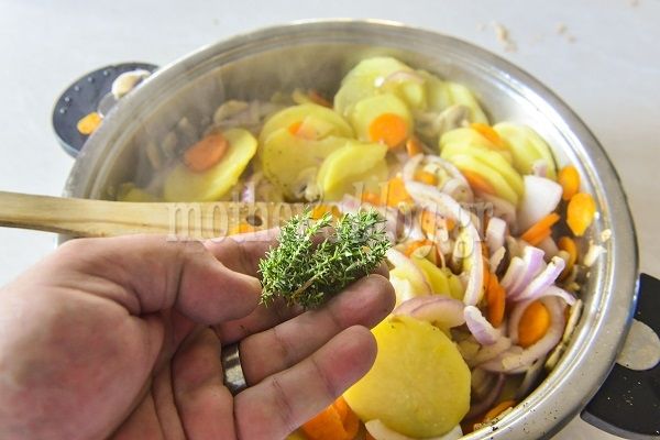 Λαχανικά φούρνου με γραβιέρα από τον Γιώργο Γεράρδο