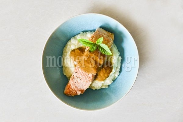 Σολομός με μέλι, λιαστή ντομάτα και πουρέ σελινόριζας από το Γιώργο Γεράρδο