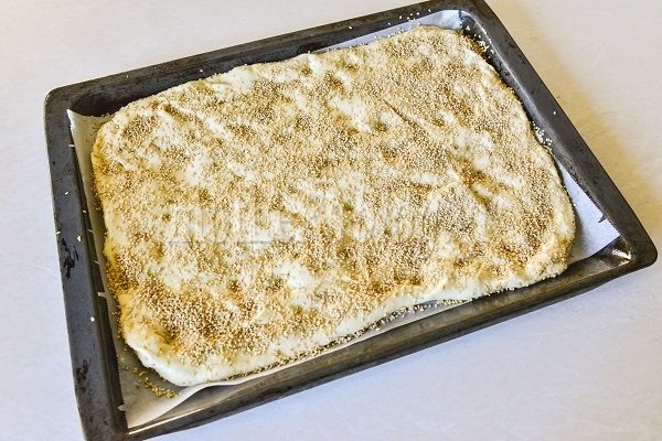 Λαγάνα παραδοσιακή από τον Γιώργο Γεράρδο