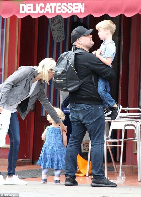 Γνωστός παρουσιαστής μπαμπάς για τρίτη φορά