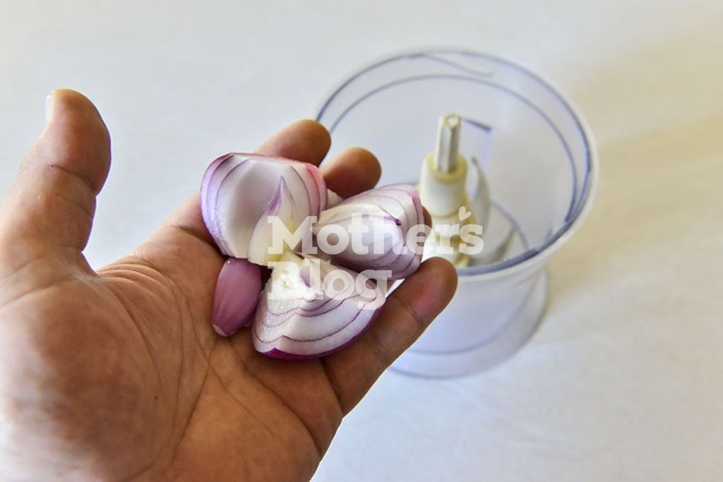 Αμπελοφάσουλα λαδερά με κολοκυθάκια και ανθούς, από τον Γιώργο Γεράρδο