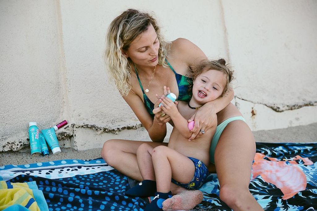 «Ανακάλυψα ότι ο γιος μου έχει Σύνδρομο Down όταν έγινε 3ων μηνών», το γνωστό μοντέλο εξομολογείται