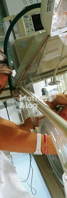 Μια μαμά εξομολογείται: «Πώς είναι να φέρνεις στον κόσμο και να μεγαλώνεις δύο πρόωρα μωρά»