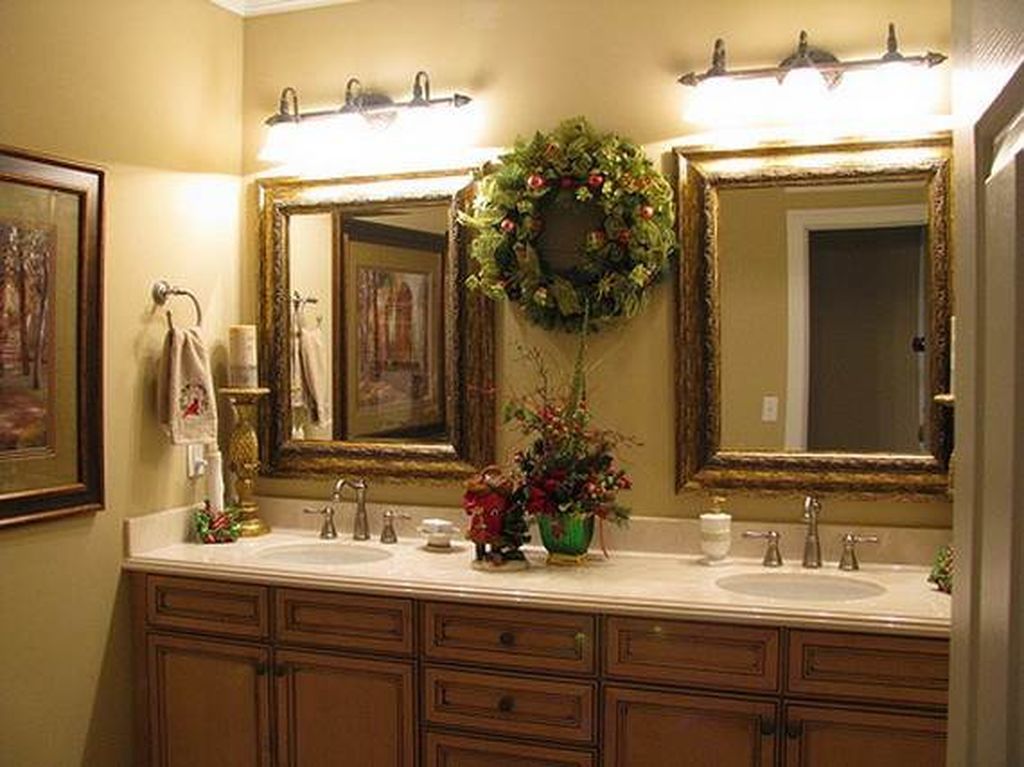 Χριστουγεννιάτικη διακόσμηση μπάνιου! 60 ιδέες για να στολίσετε ακόμη και το μπάνιο σας