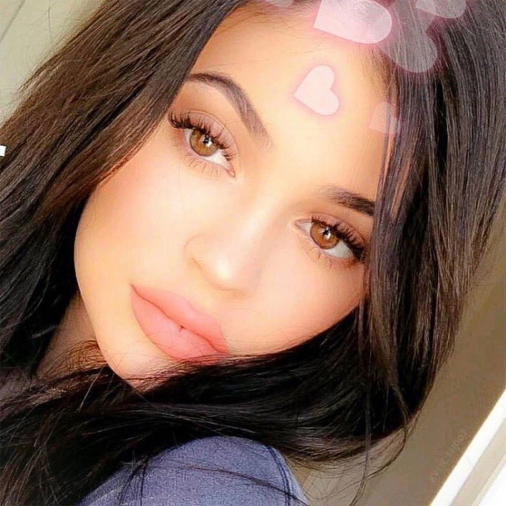 Η Kylie Jenner περιμένει κορίτσι και έχουμε όλες τις αποδείξεις από την ίδια