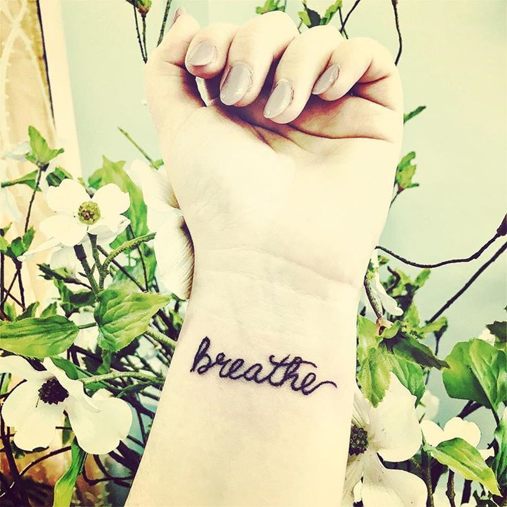 Τατουάζ αποδεικνύουν πόσο δυνατή μπορεί να είναι μία λέξη - Δείτε τα υπέροχα σχέδια