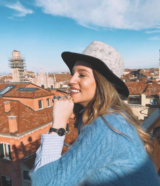 Θέλετε να είστε στη μόδα και στην εγκυμοσύνη; Κάντε το όπως η Αθηνά Οικονομάκου (pics)