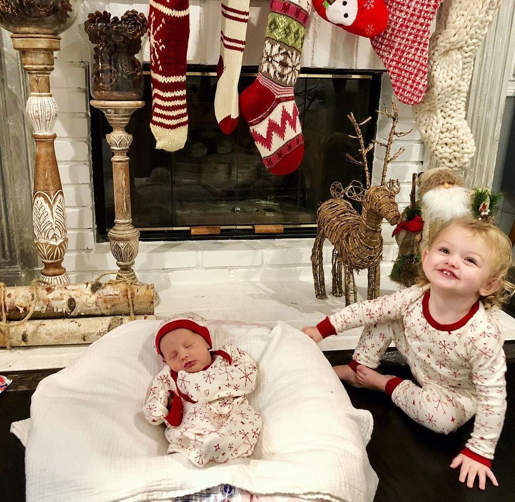 Η κόρη τους ήρθε δύο εβδομάδες νωρίτερα στη ζωή τους και γιορτάζουν την άφιξή της