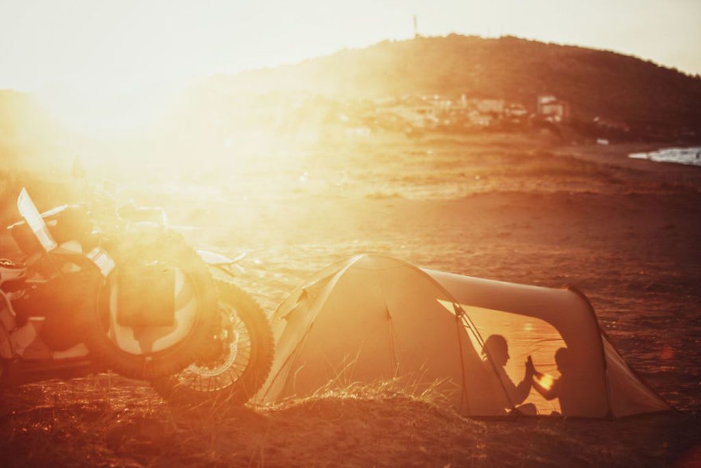 Ζευγάρι μαζί με τον 6χρονο του ταξίδεψε 26.000 χλμ με μια μοτοσυκλέτα καλάθι (pics)