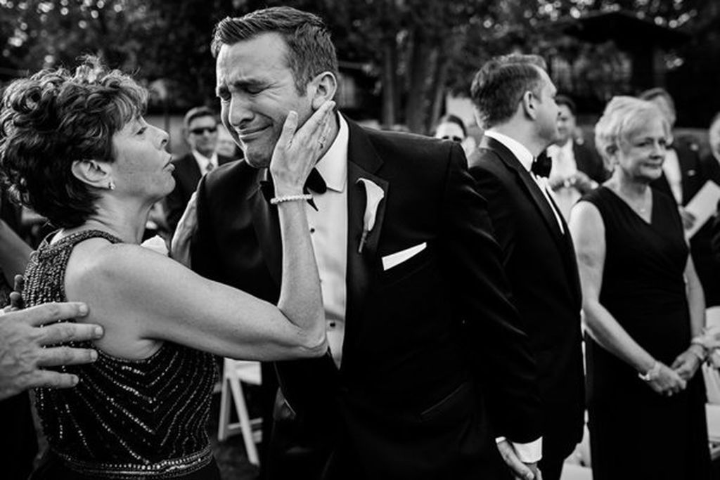 Πόσο τρυφερές στιγμές: Μαμάδες με τους γιους τη μέρα του γάμου τους (pics)