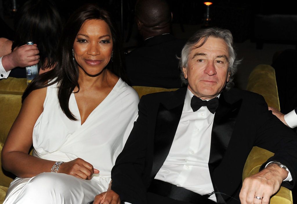 Robert De Niro και Grace Hightower - 

Ο Robert De Niro είναι έμπειρος, αλλά και σχεδόν πρωτοπόρος στο θέμα αυτό, καθώς οι δίδυμοι γιοι του από τη σχέση του με την Toukie Smith, ήρθαν στο κόσμο μέσω παρένθετης μητέρας, τη δεκαετία του 90. Ο διάσημος ηθο