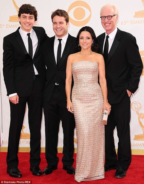 «Τελευταία χημειοθεραπεία της μαμάς» - Το συγκινητικό βίντεο που ανάρτησαν οι γιοι της ηθοποιού