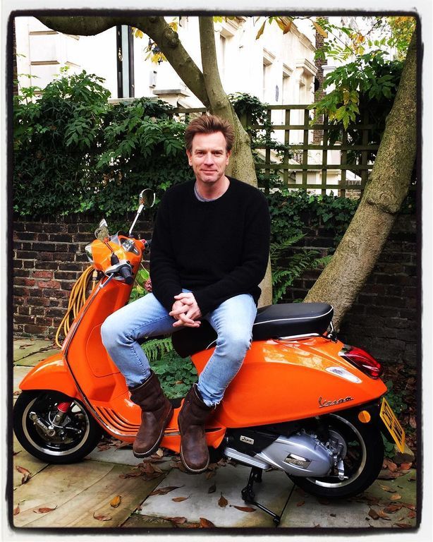 Ο ηθοποιός και επίσημα κατέθεσε αίτηση διαζυγίου από την ελληνικής καταγωγής σύζυγό του 