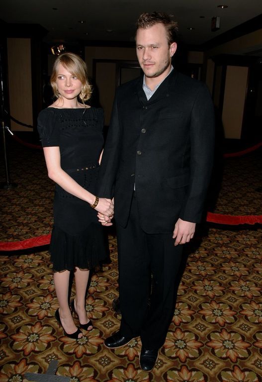 Heath Ledger: 10 χρόνια από το θάνατό του και η Michelle Williams δεν τον ξεχνά (pics)