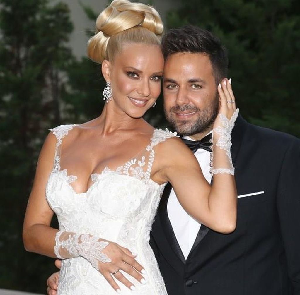 Γιος Ελληνίδας παρουσιάστριας προσπαθεί να το σκάσει από την κούνια του (pic)