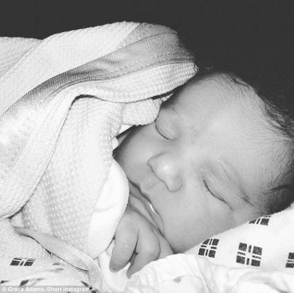 Ζευγάρι από το Big Bother μόλις απέκτησε το τρίτο του παιδί (pics)