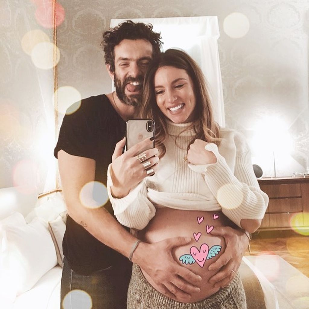 Αθηνά Οικονομάκου: Απολαμβάνει τις τελευταίες ημέρες της εγκυμοσύνης της καθώς ανακοίνωσε ότι γεννά