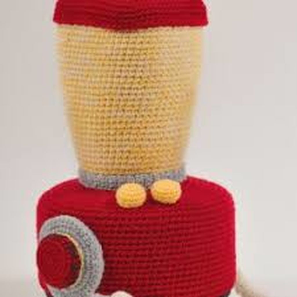 Του αρέσει το πλέξιμο και φτιάχνει τα πιο απίστευτα πράγματα που έχετε δει (pics)