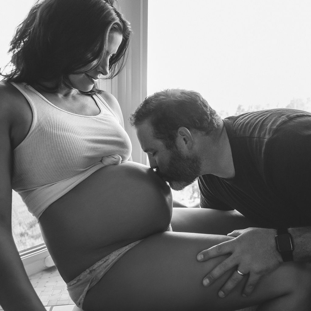 Πρωινές αγκαλίτσες με τον μόλις ενός μηνός γιο της η διάσημη ηθοποιός (pics)