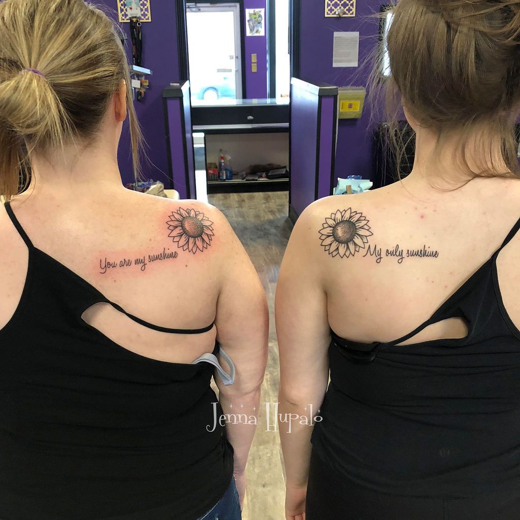 Υπέροχες ιδέες τατουάζ για μαμάδες και κόρες