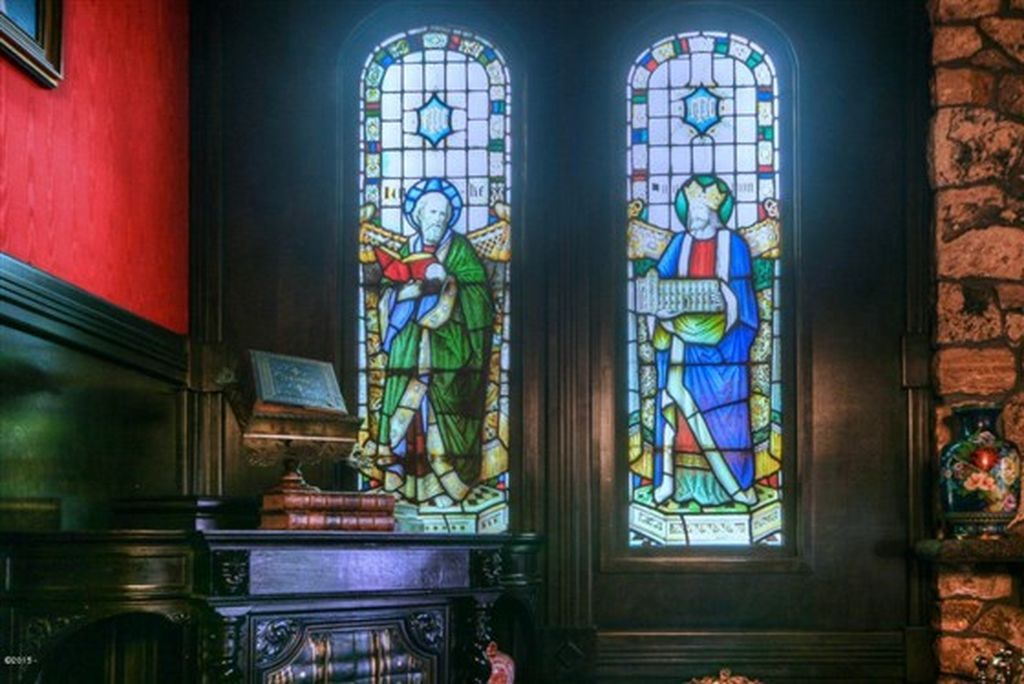 Αυτό το σπίτι εξωτερικά φαίνεται συνηθισμένο - Δείτε όμως το εσωτερικό του και θα μείνετε άφωνοι 