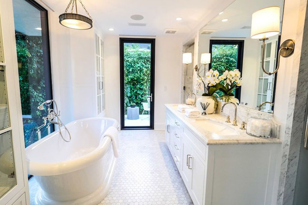 Kendall Jenner: Αυτό είναι η 6,5 εκατομμυρίων δολαρίων έπαυλη που αγόρασε από την Emily Blunt (pics)