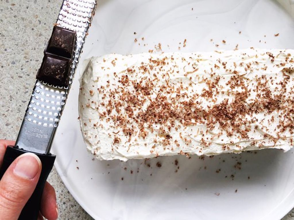 Πανεύκολη συνταγή για λαχταριστή τούρτα χωρίς ψήσιμο! (pics)