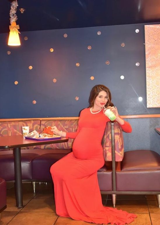 Μια φωτογράφιση εγκυμοσύνης διαφορετική από όλες τις άλλες (pics)