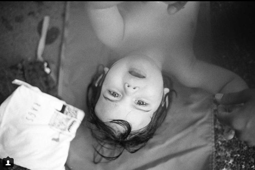 Η διάσημη ηθοποιός μιλά ανοιχτά για το σοβαρό πρόβλημα υγείας του νεογέννητου γιου της και συγκινεί