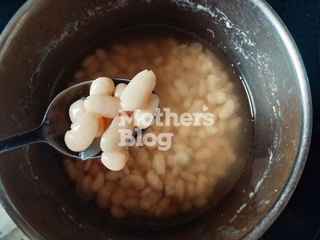 Φασουλολάχανα, νηστίσιμο φαγητό από τον Γιώργο Γεράρδο