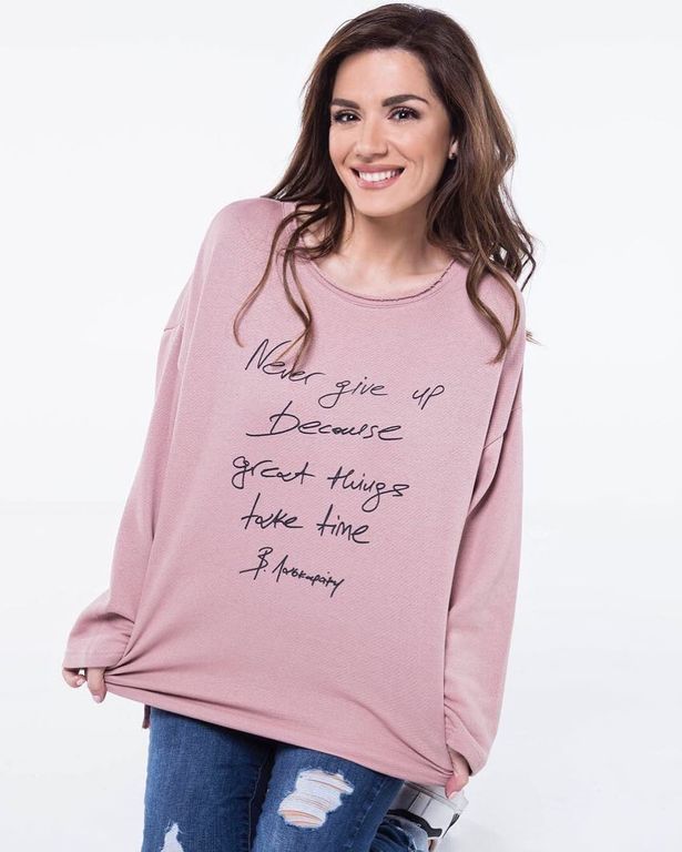 Βάσω Λασκαράκη: «Δεν έχω θέμα με την ηλικία μου και δεν με έχει πιάσει άγχος με επεμβάσεις»