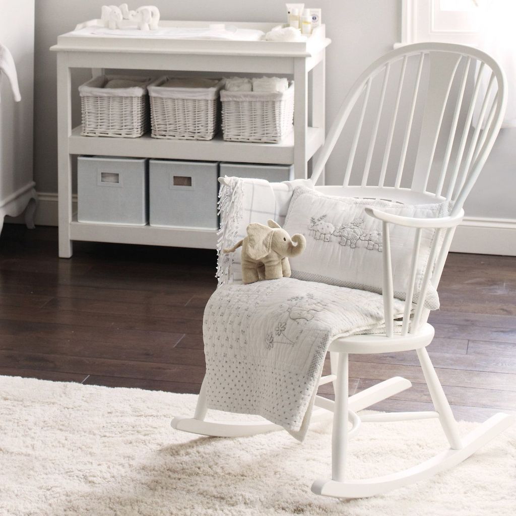 Πολυθρόνα θηλασμού: Τριάντα ιδέες για το βρεφικό δωμάτιο