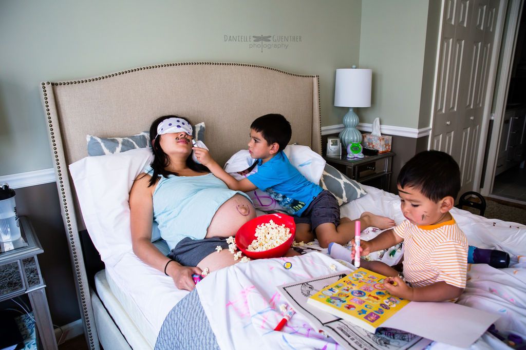 Ρεαλιστικές φωτογραφίες που δείχνουν πώς είναι να είσαι έγκυος (pics)