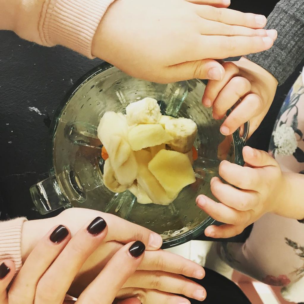 Σταματίνα Τσιμτσιλή: Η τρυφερή αγκαλιά της κόρης της, έκαναν τα μάτια της να λάμπουν (pic)