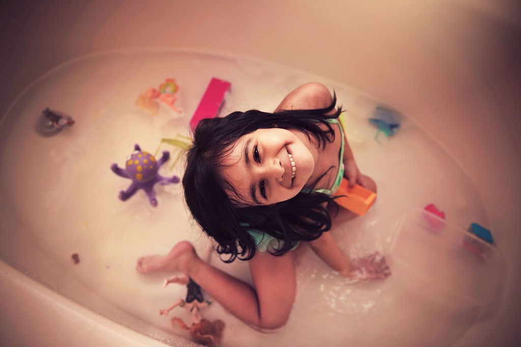 Φωτογράφος κάθε Παρασκευή κάνει ό,τι αρέσει στην κόρη της και απαθανατίζει τις στιγμές (pics)