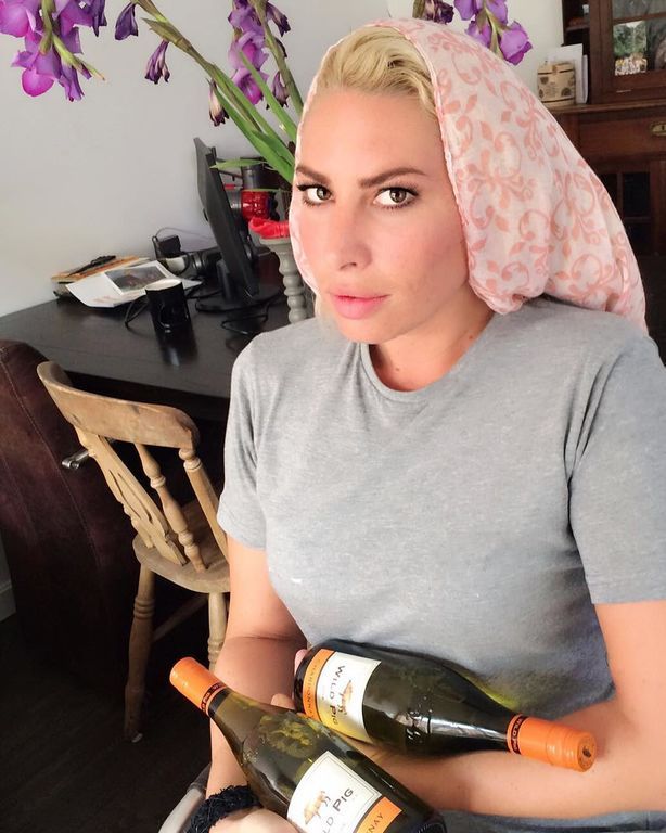 Θυμάστε τη φώτο της Beyonce με τα δίδυμα; Γονείς «κλέβουν» την πόζα της χαρίζοντας άφθονο γέλιο